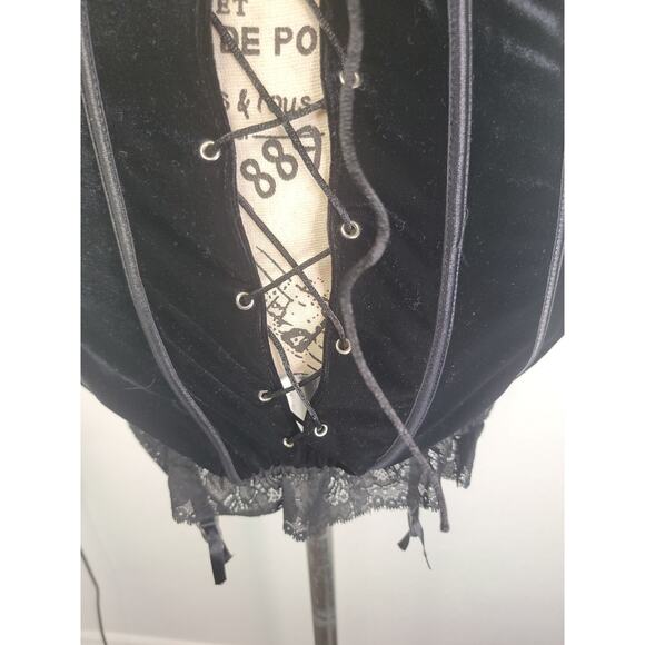 Escante Lingerie Corset Dress SZ Small Velvet Bustier Black Garters - Picture 3 of 10